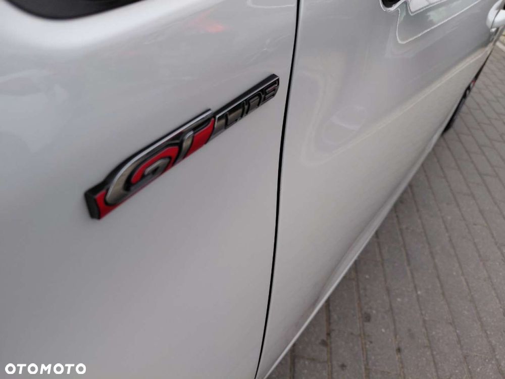 Peugeot 208 - 9