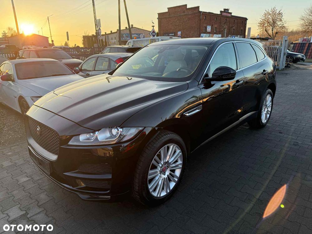 Jaguar F-Pace 20d AWD Pure - 3