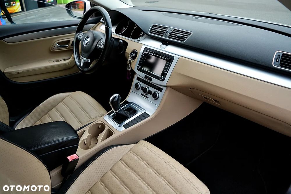 Volkswagen CC 2.0 TSI DSG - 19