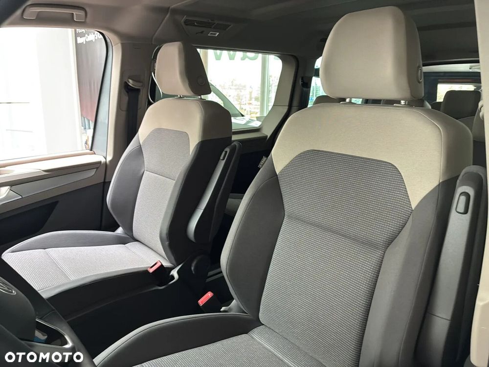 Volkswagen Multivan - 10