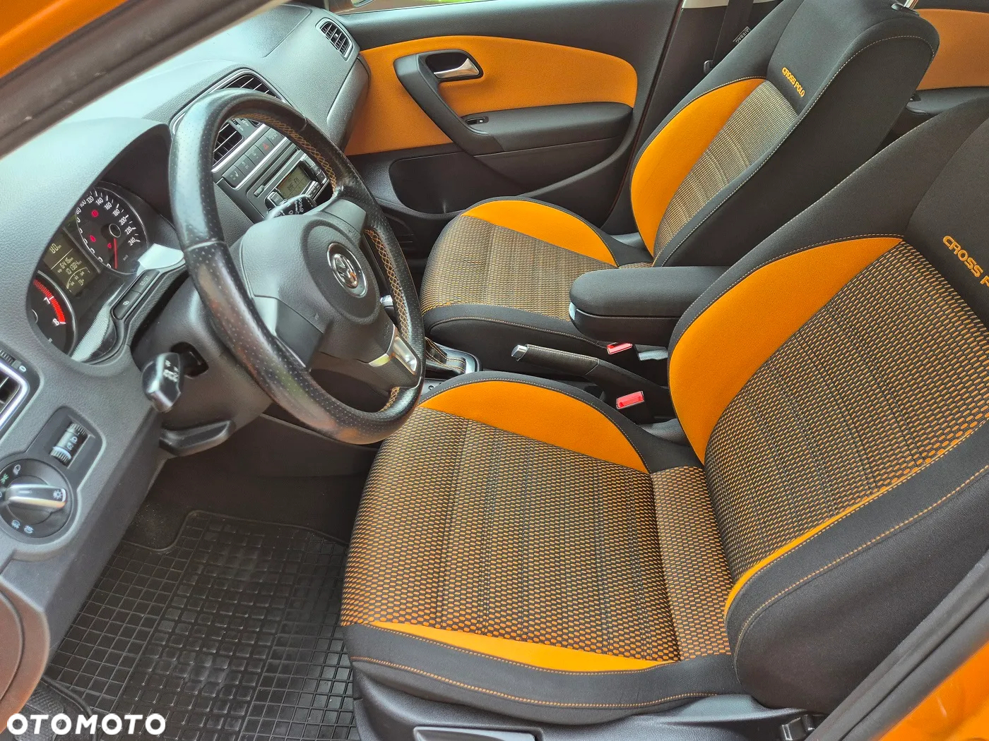 Volkswagen Polo Cross 1.2 TSI DSG - 16