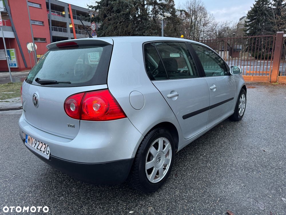 Volkswagen Golf - 17