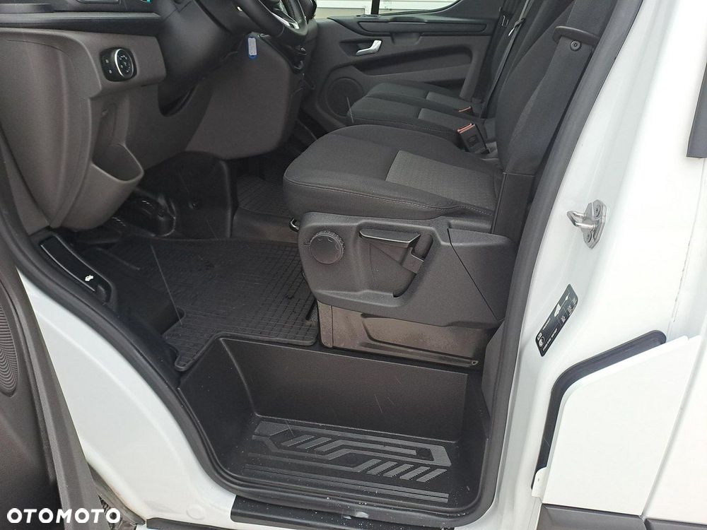 Ford Transit Custom - 9