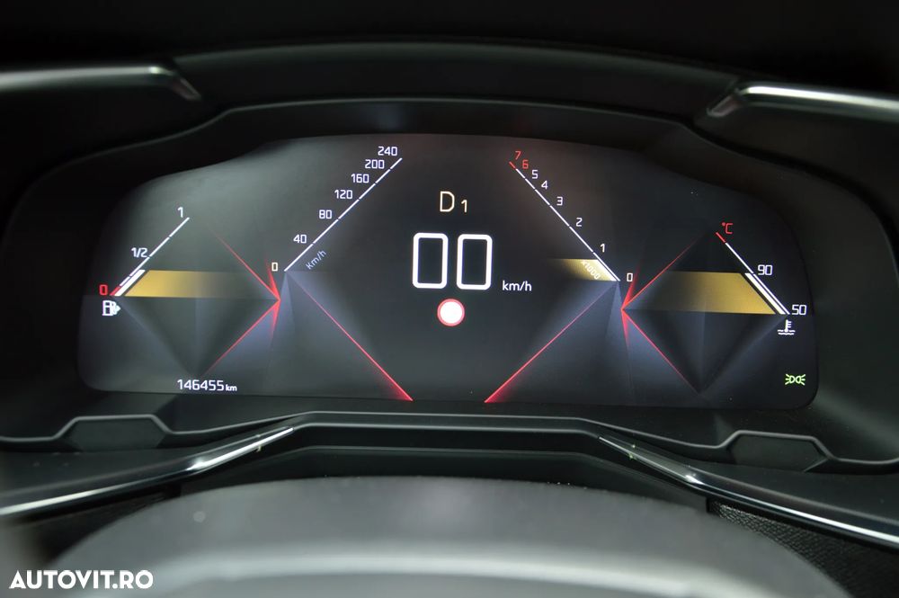 DS Automobiles DS 7 Crossback - 31