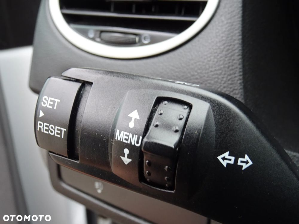 Ford Focus 1.8 White Magic - 22