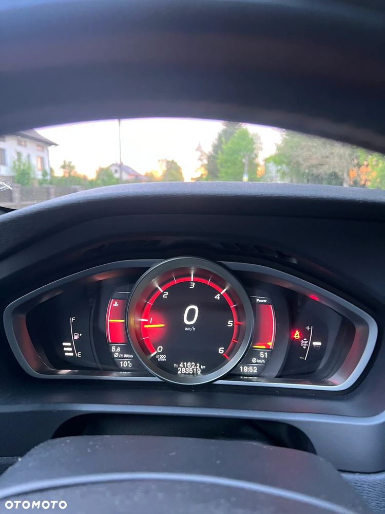 Volvo V40 D4 RDesign - 14