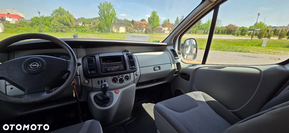 Opel Vivaro L2H1 2.9t - 19