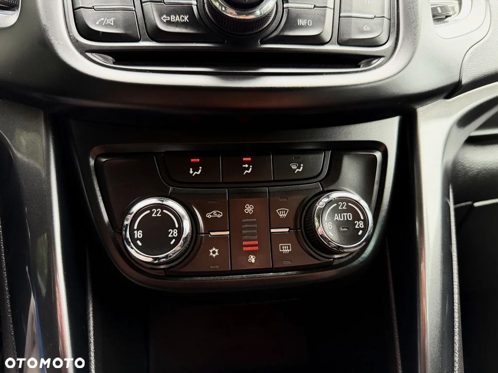 Opel Zafira Tourer 1.4 Turbo Automatik Innovation - 31