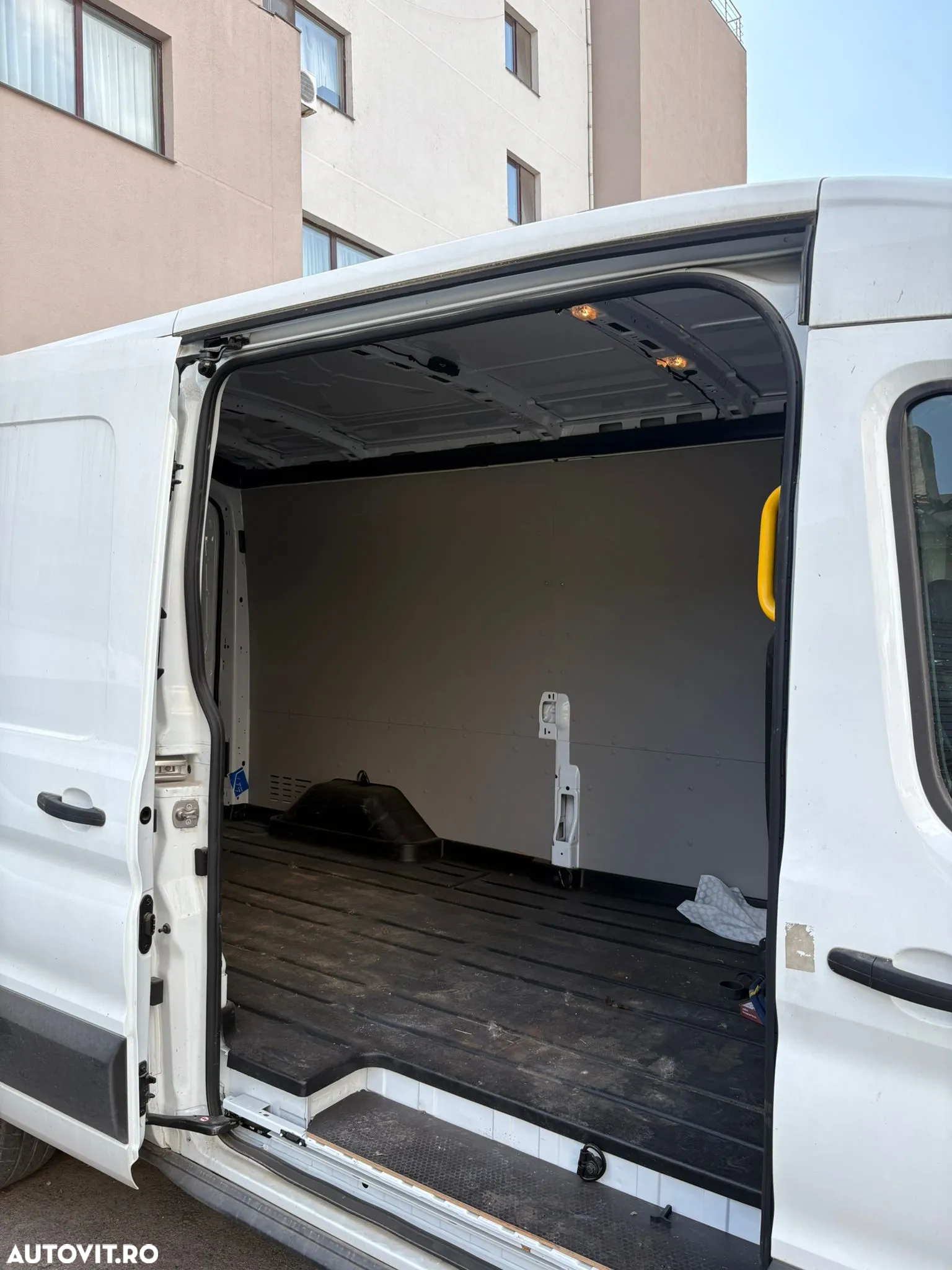 Ford Transit - 7