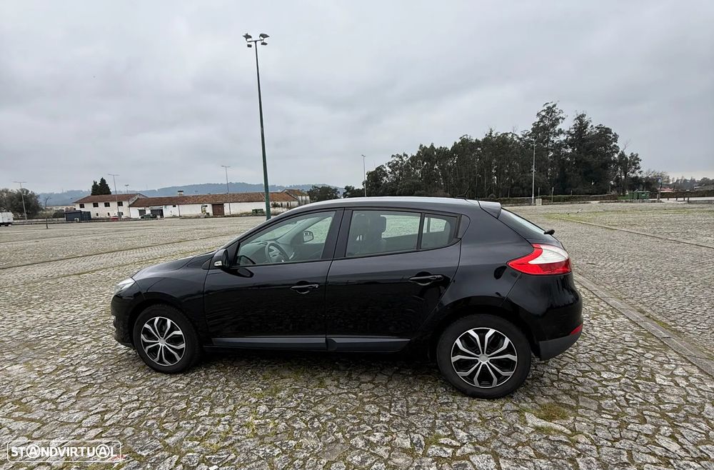 Renault Mégane ENERGY dCi 110 Start & Stop LIMITED - 4