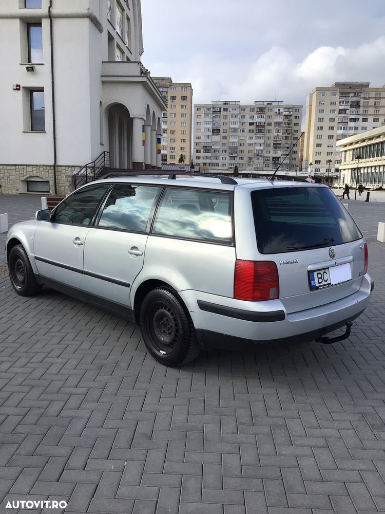 Volkswagen Passat - 4