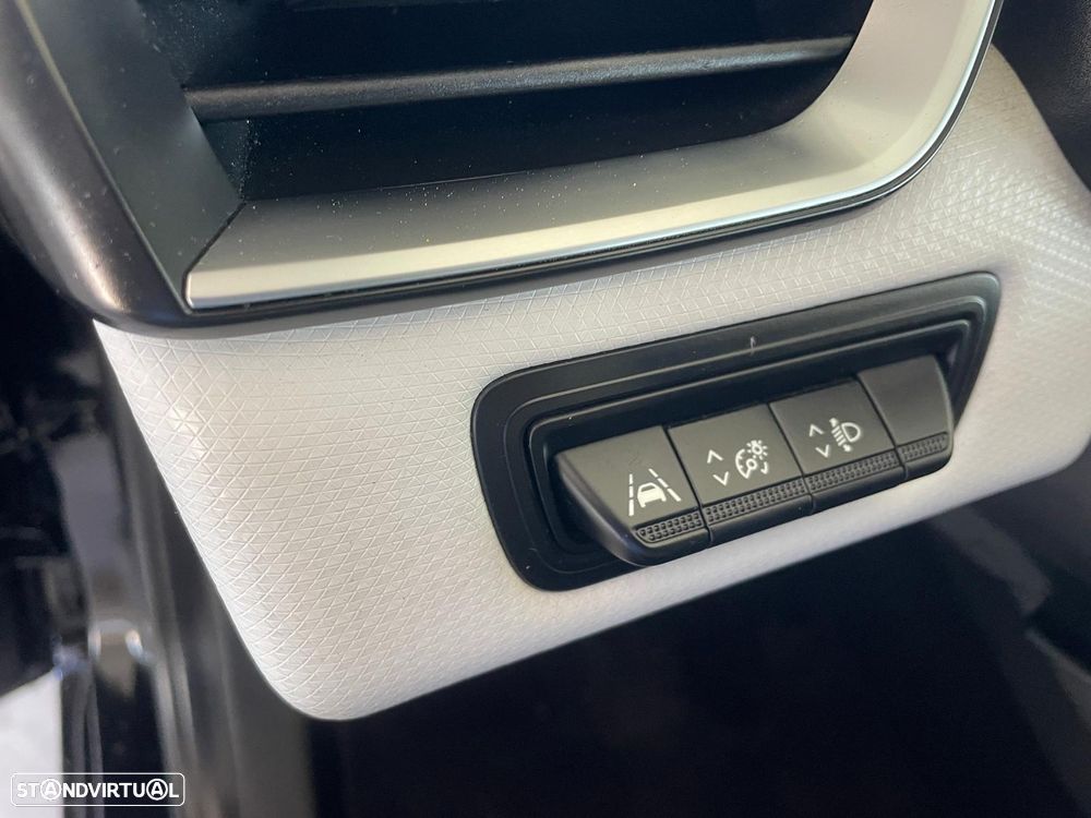 Renault Clio TCe 90 INTENS - 19