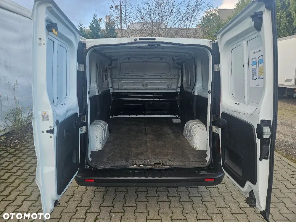 Renault TRAFIC - 11