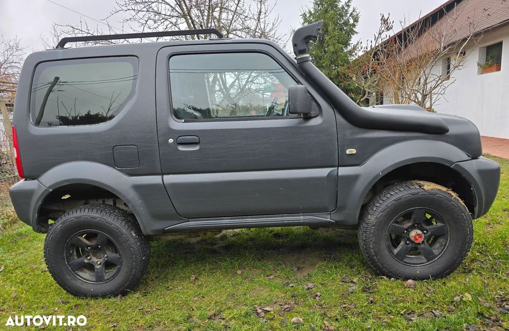Suzuki Jimny - 12