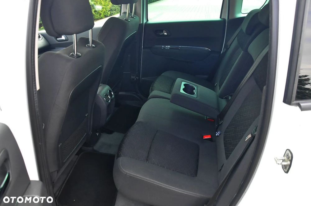 Peugeot 3008 1.6 BlueHDi Style S&S - 34