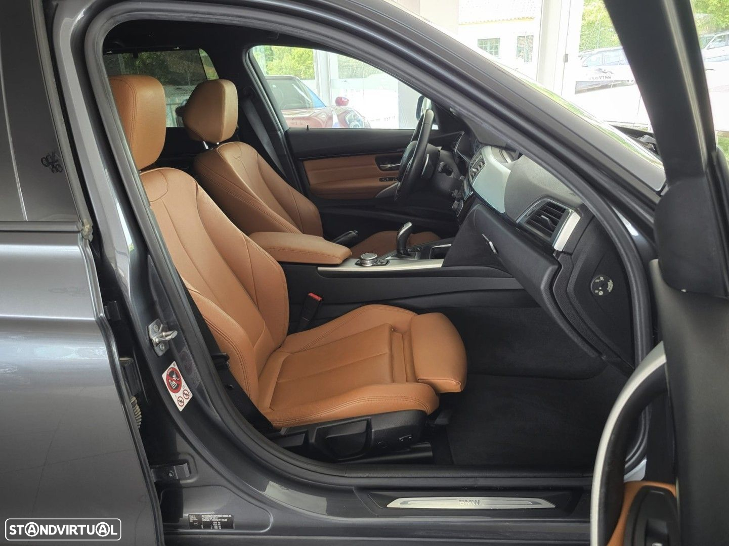 BMW 335 d Touring xDrive Line Sport - 38