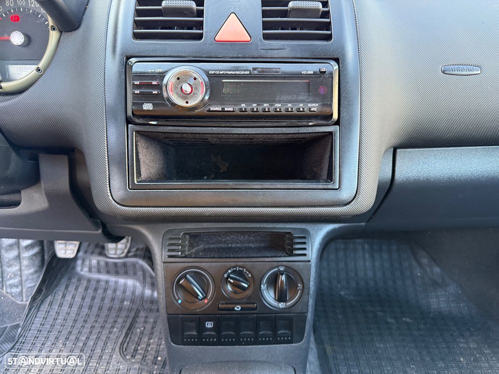 VW Polo 1.0 Confortline - 18