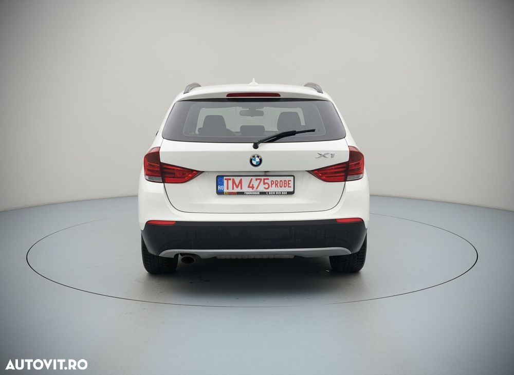 BMW X1 xDrive20d - 10