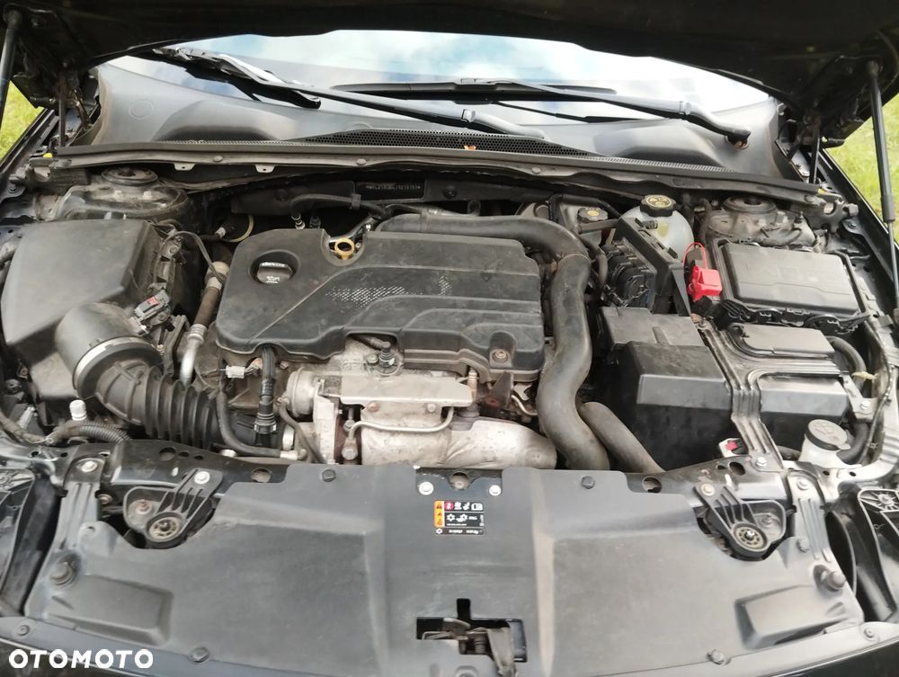 Opel Insignia - 8