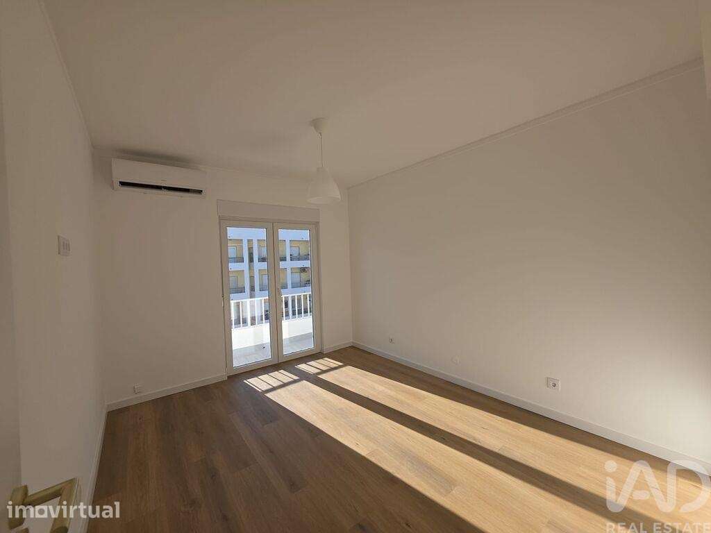 Apartamento T2 em Olhão de 100 m2 - Grande imagem: 4/11