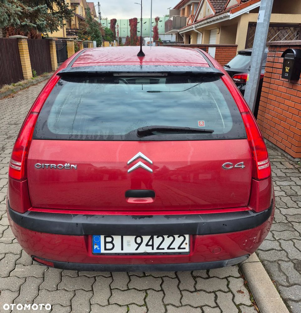 Citroen C4 2006 photo 4