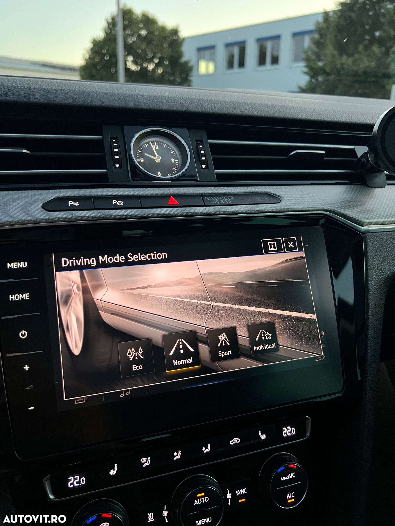 Volkswagen Passat Variant 2.0 TDI DSG 4Motion Highline - 29
