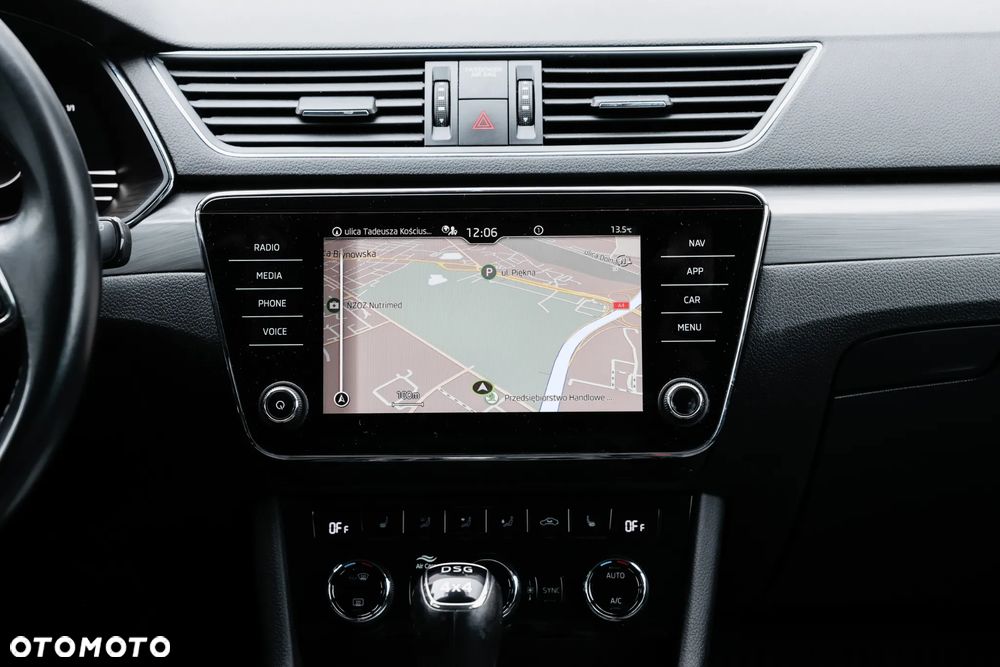 Skoda Superb 2.0 TDI SCR Style DSG - 20