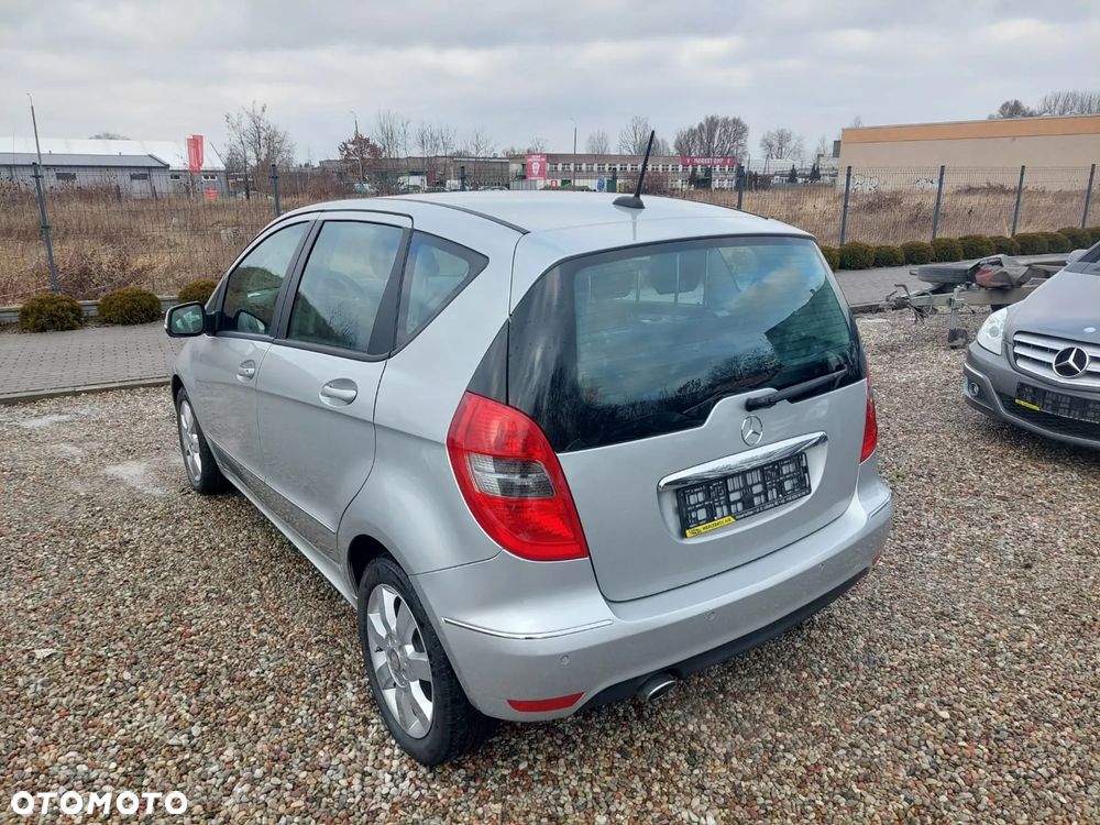 Mercedes-Benz Klasa A 180 CDI Autotronic Avantgarde DPF - 4