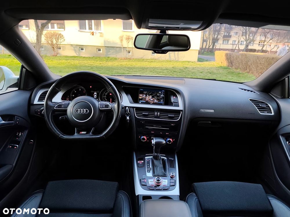 Audi A5 Coupé 2.0 TDI DPF (clean diesel) quattro S tronic - 32