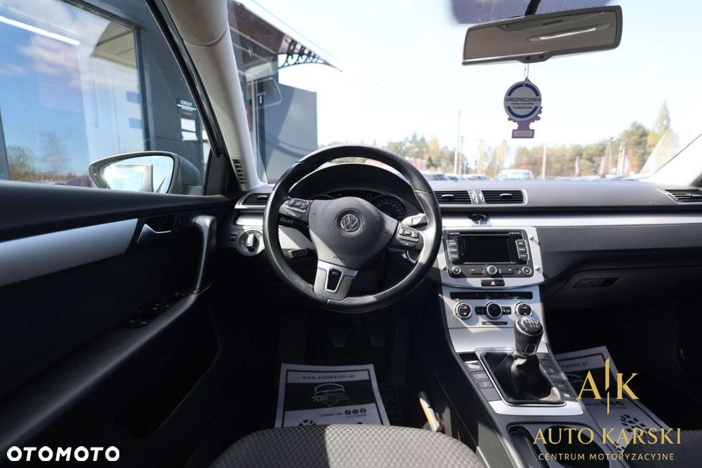 Volkswagen Passat - 7