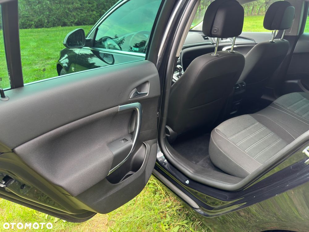 Opel Insignia - 12