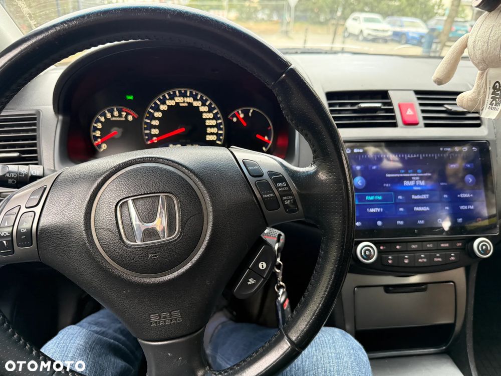 Honda Accord 2.0 Executive - 12