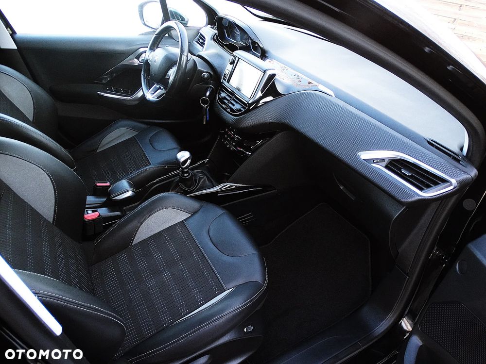 Peugeot 2008 BlueHDi FAP 120 STOP & START Business-Line - 31