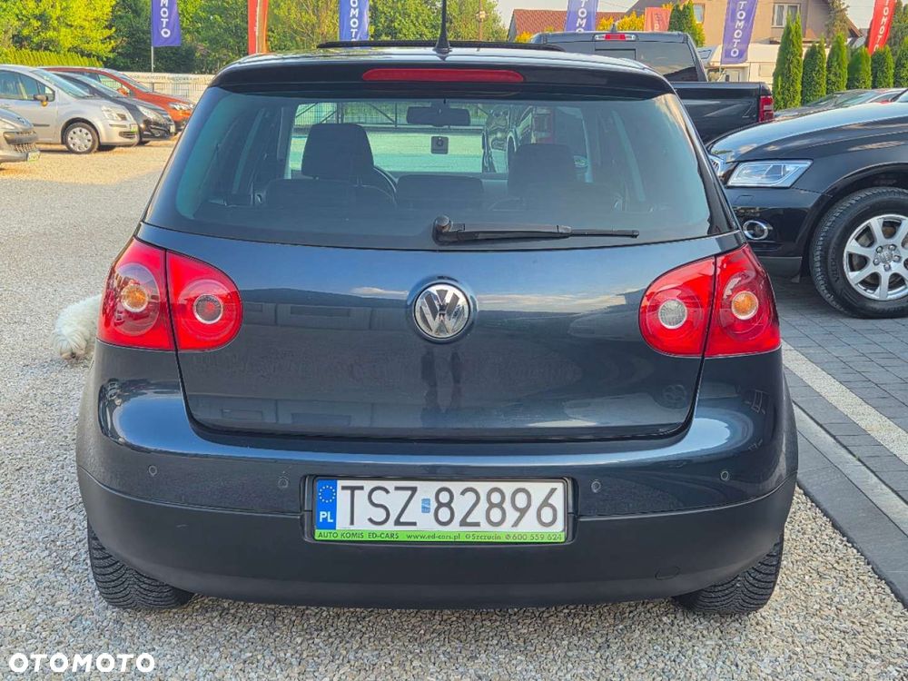 Volkswagen Golf - 8