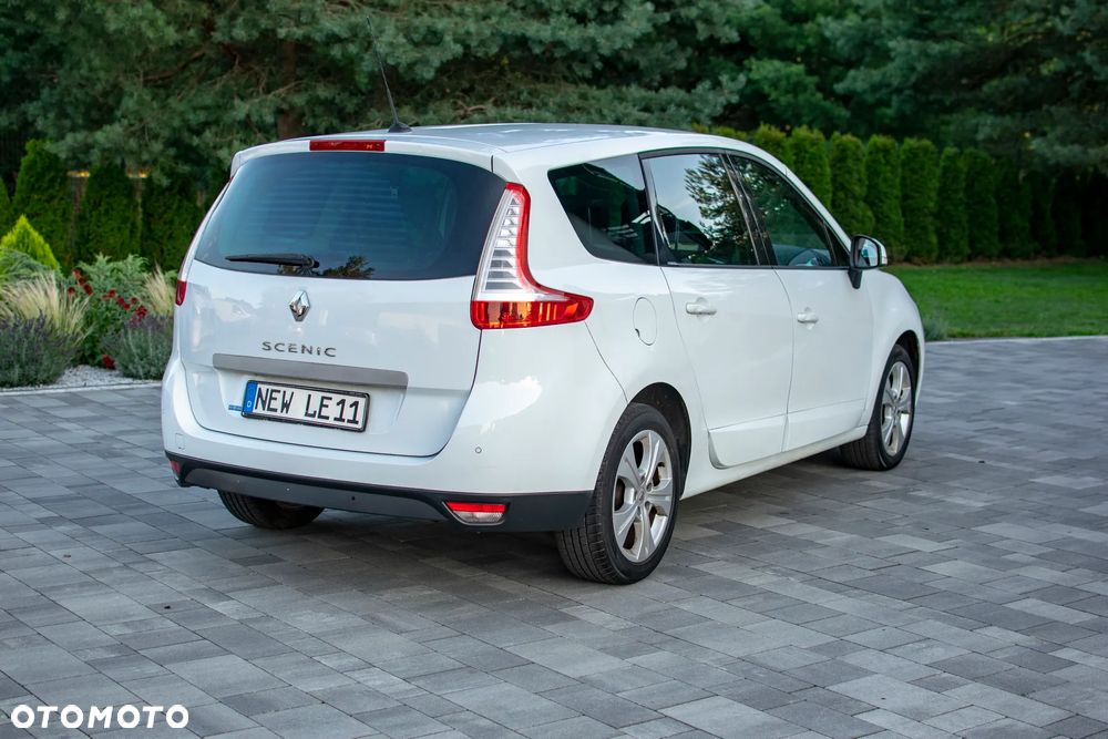 Renault Grand Scenic - 22