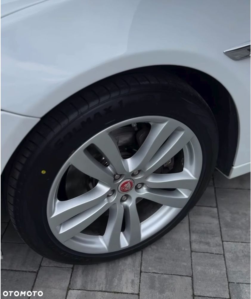 Jaguar XJ 3.0 T AWD Portfolio - 5