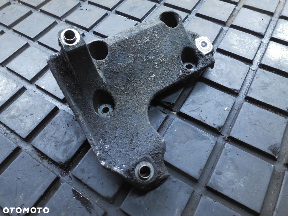BMW E46 1.8 ŁAPA WSPORNIK SPRĘŻARKI KOMPRESORA KLIMATYZACJI 1439241 - 1