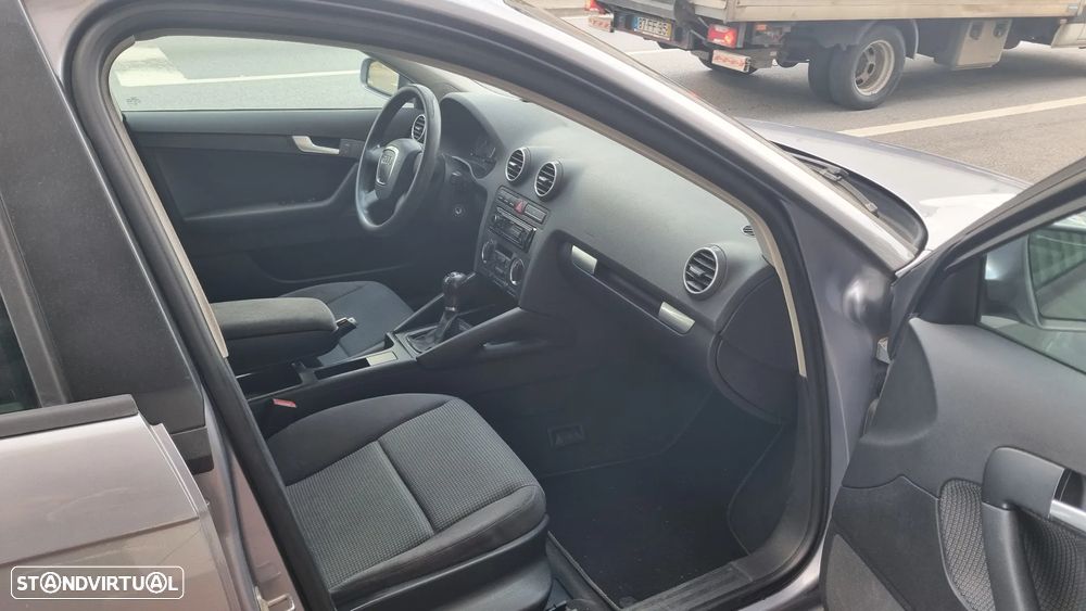 Audi A3 Sportback 2.0 TDI Ambition - 11