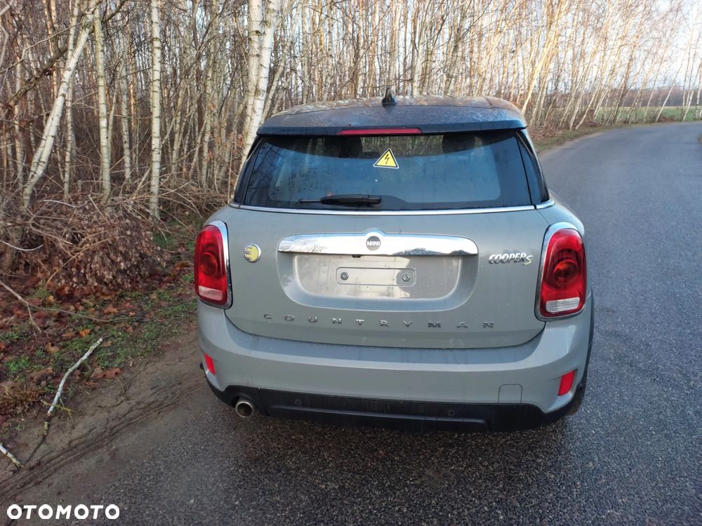 MINI Countryman Cooper S E All4 - 4