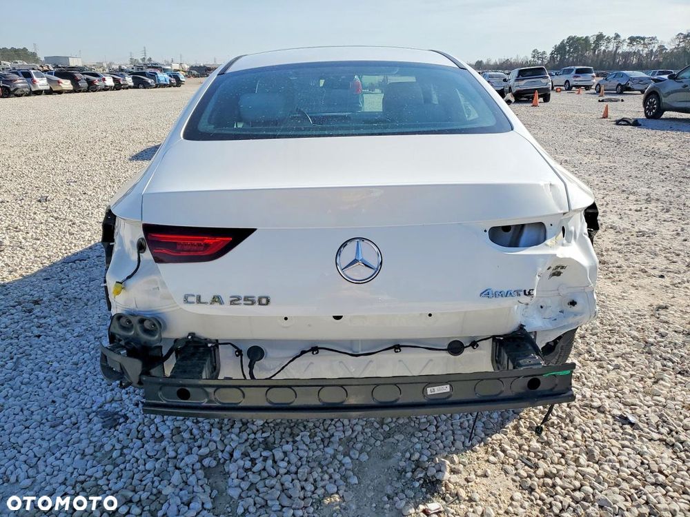 Mercedes-Benz CLA 250 4Matic 7G-DCT Edition 1 - 6
