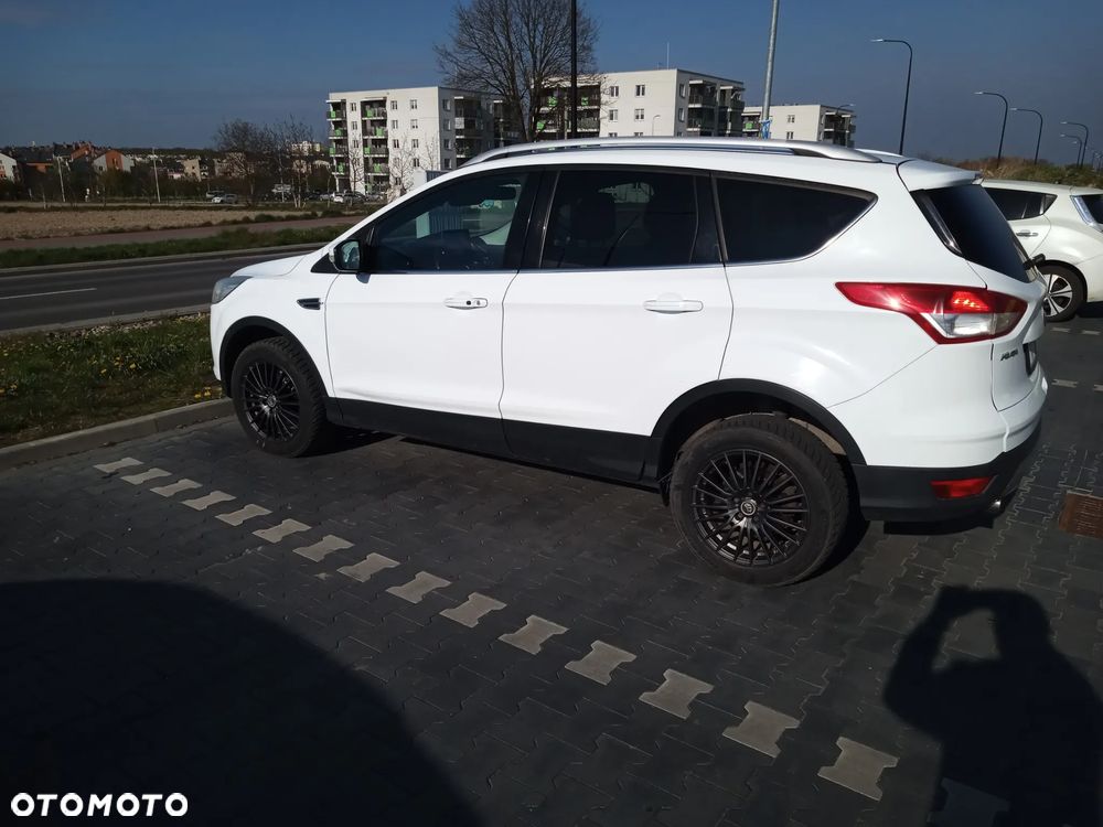 Ford Kuga 2.0 TDCi 4x4 Titanium - 6