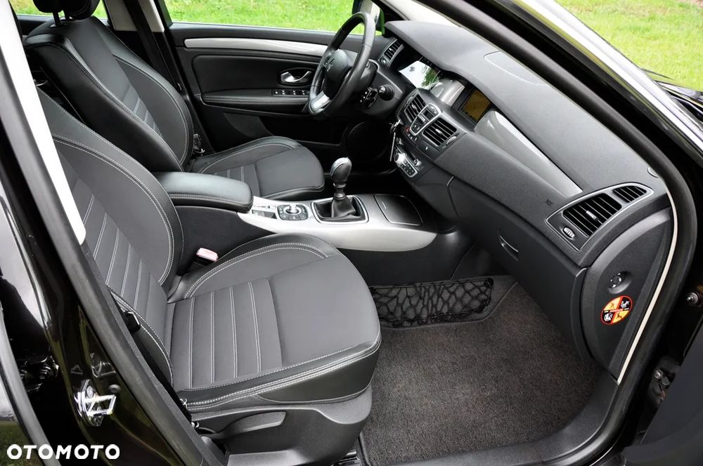 Renault Laguna 2.0 Dynamique - 11