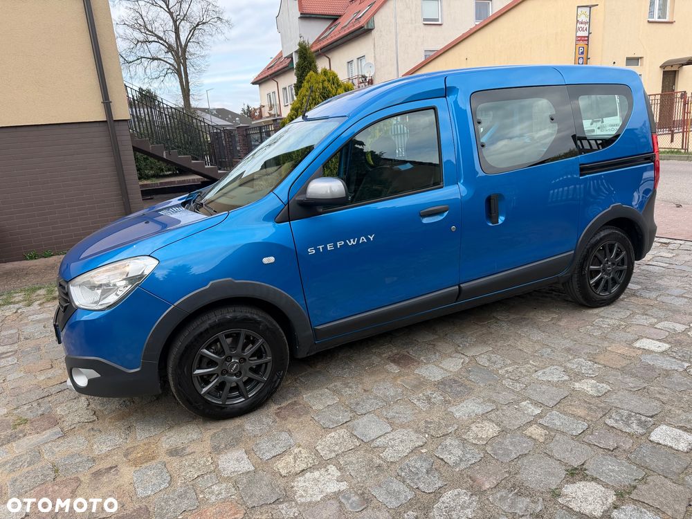Dacia Dokker TCe 115 Stepway Celebration - 2