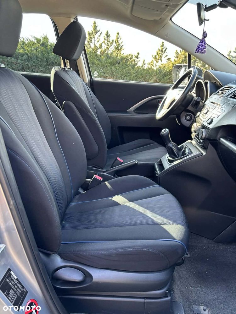 Mazda 5 - 7
