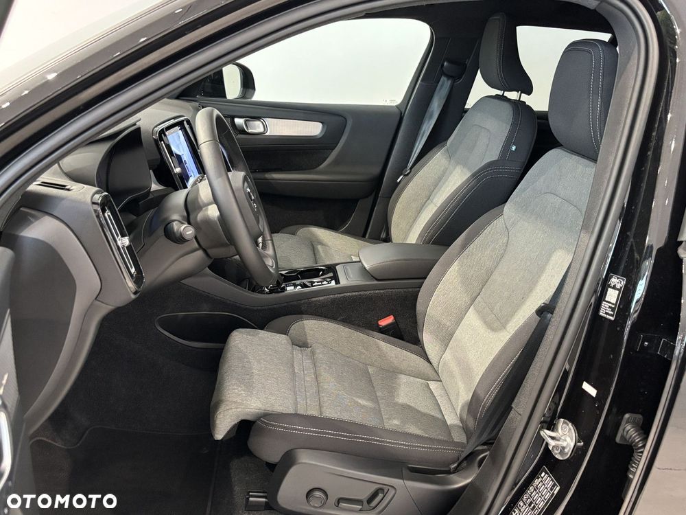 Volvo XC 40 - 22