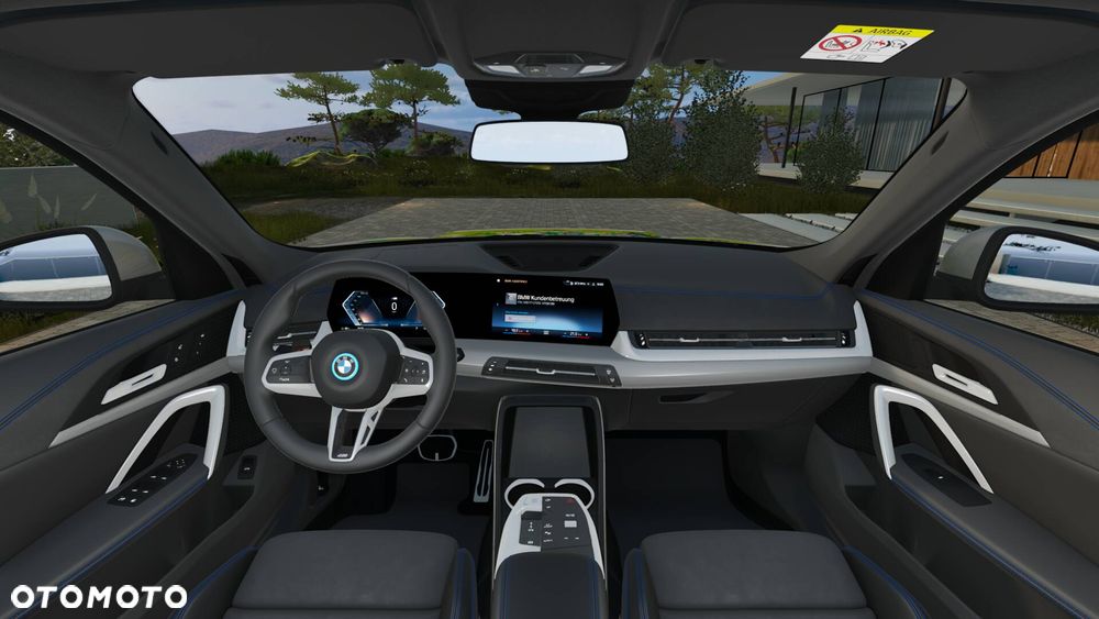 BMW iX1 eDrive20 66.5kWh M Sport - 9