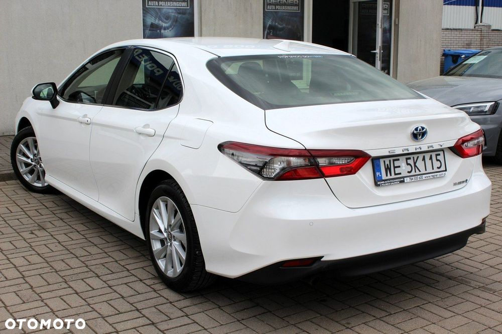 Toyota Camry 2.5 Hybrid Comfort CVT - 4