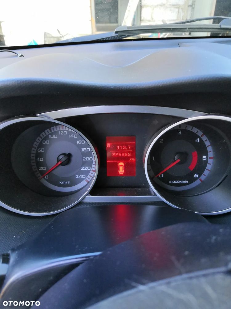 Citroën C-Crosser 2.2 HDi Exclusive - 9