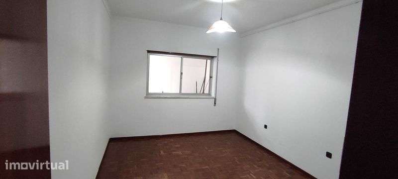 Aluguer Apartamento Espaçoso Centro de Condeixa a Nova - Grande imagem: 3/8