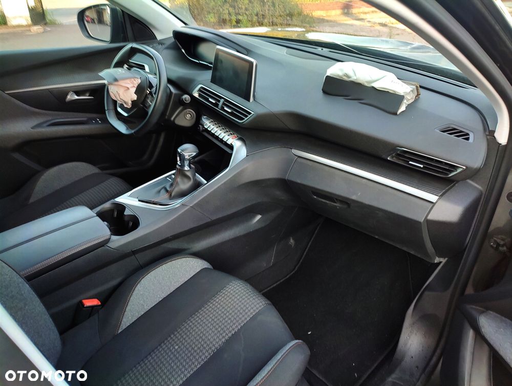 Peugeot 3008 1.2 PureTech Active S&S - 8